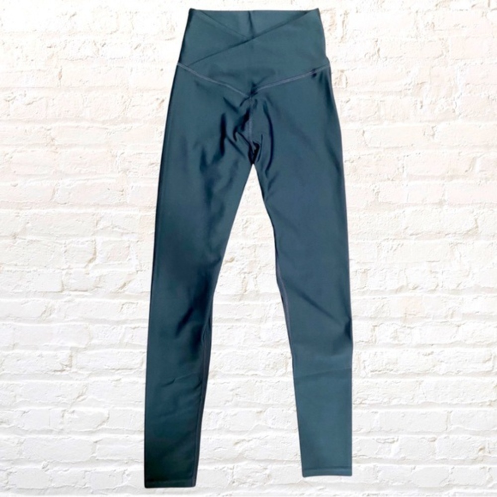 Obsession brand. Original legging. 26”. Midnight blue.